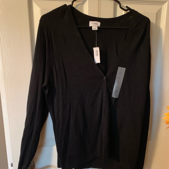 Old Navy Sweaters - Old Navy Black cardigan NWT Old Navy Sweaters - Old Navy Black cardigan NWT